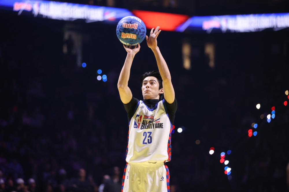 易建联到周 易建联到周