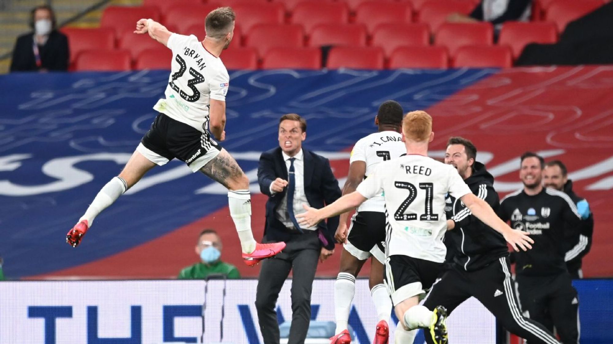 凭借精湛的 凭借精湛的